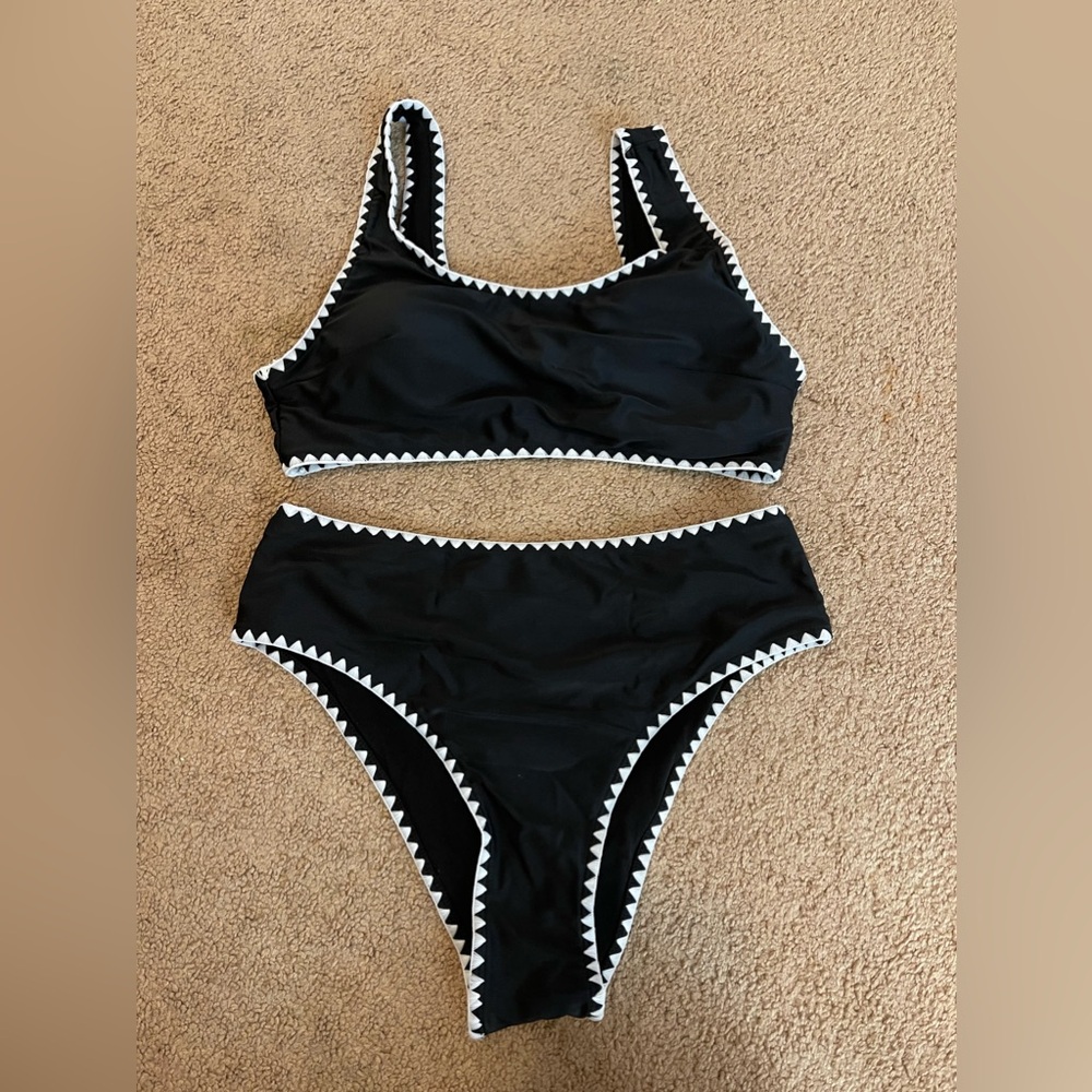 Black High-waisted w/White Stitching XL